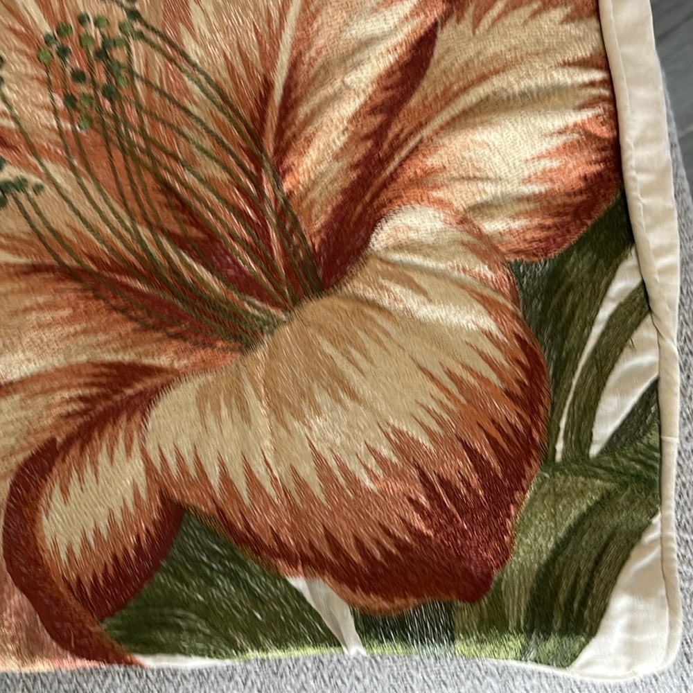Tommy Bahama embroidered floral tropical pillow cover 100% cotton hibiscus 16x16 - Picture 12 of 12
